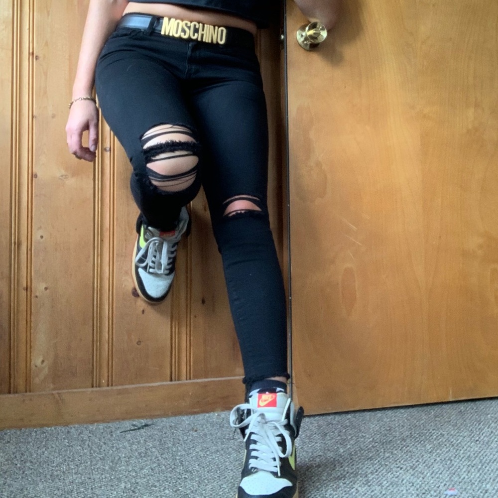NWT PAIGE Crop Release Hem, Destroyed Denim